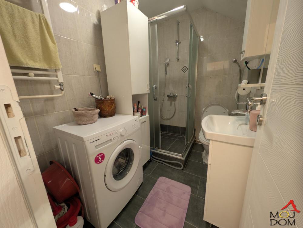 Slika 10 - Stan,NOVI SAD,ADICE,kv: 38, € 105500, ID: 1031360