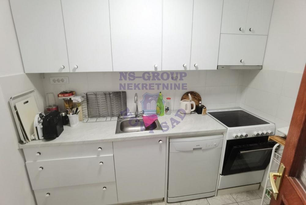 Slika 2 - Funkcionalan dvoiposoban na lepoj lokaciji!