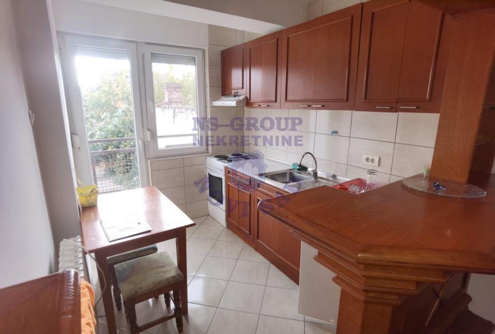 Slika 2 - Stan sa garazom u cara Dusana!