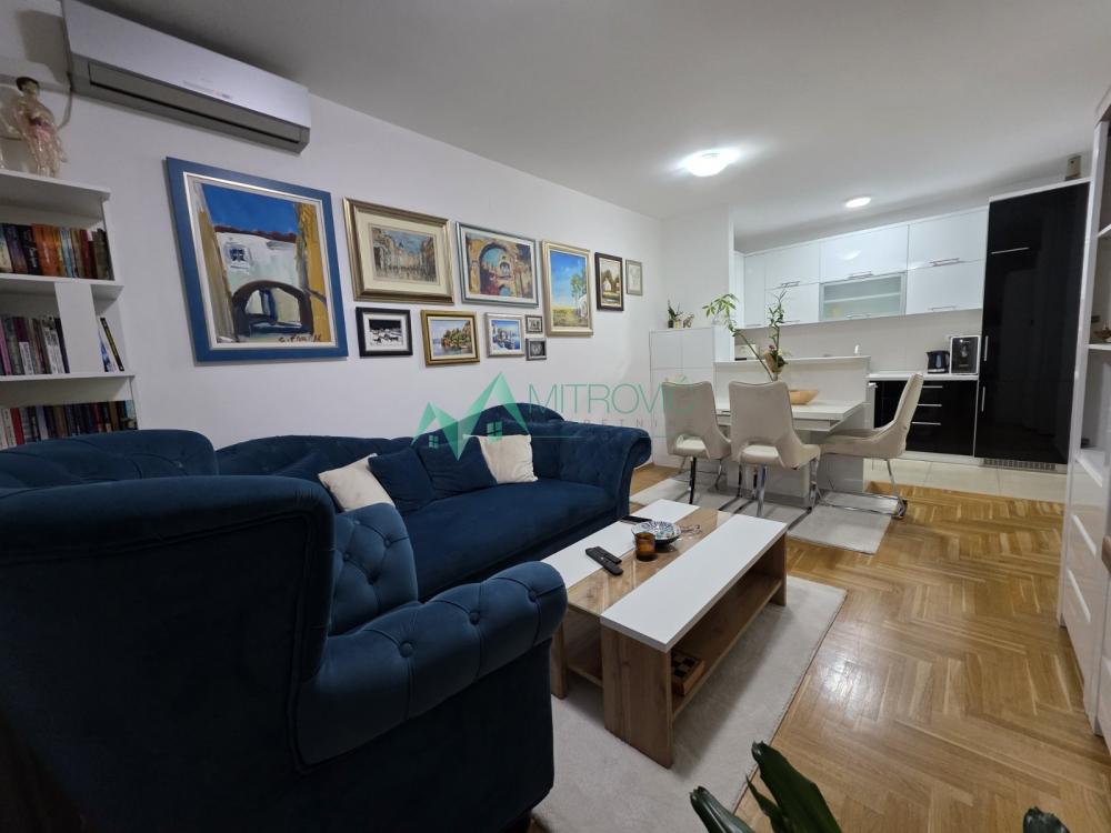 Slika 1 - Nova Detelinara, 55m2 dvoiposoban, sa nameštajem. 