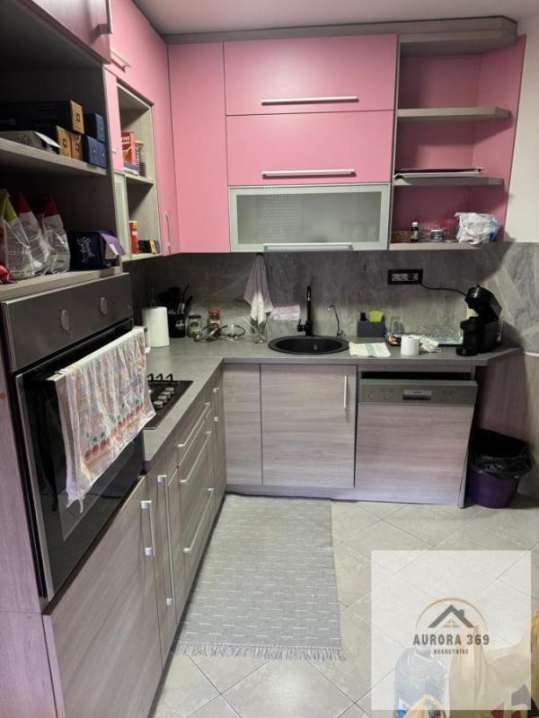 Slika 3 - PRODAJE SE TROSOBAN KOMFORAN STAN U NOVOM SADU- NOVO NASELJE