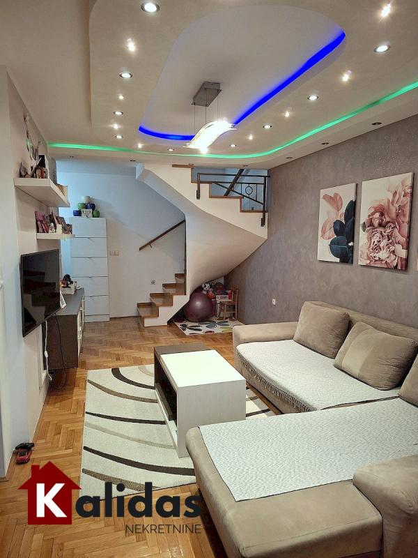 Slika 2 - Stan,NOVI SAD,NOVA DETELINARA,kv: 70, € 211100, ID: 1007993