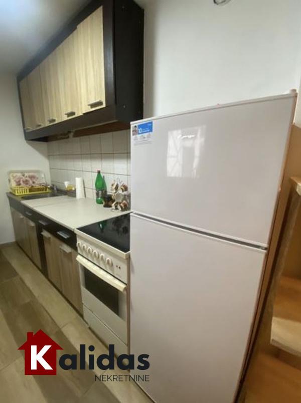 Slika 3 - Stan,NOVI SAD,CENTAR,kv: 26, € 66950, ID: 1008302