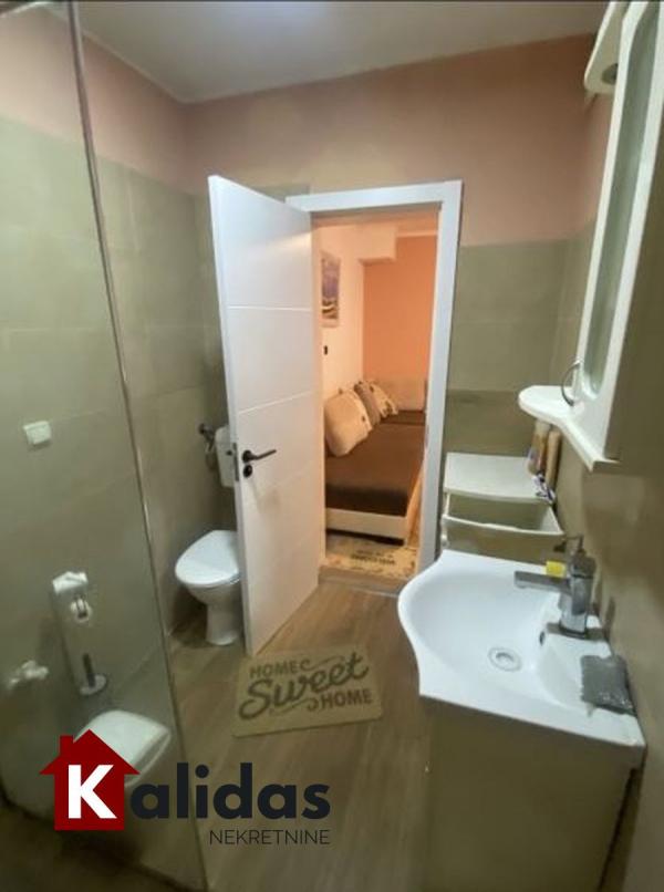 Slika 6 - Stan,NOVI SAD,CENTAR,kv: 26, € 66950, ID: 1008302