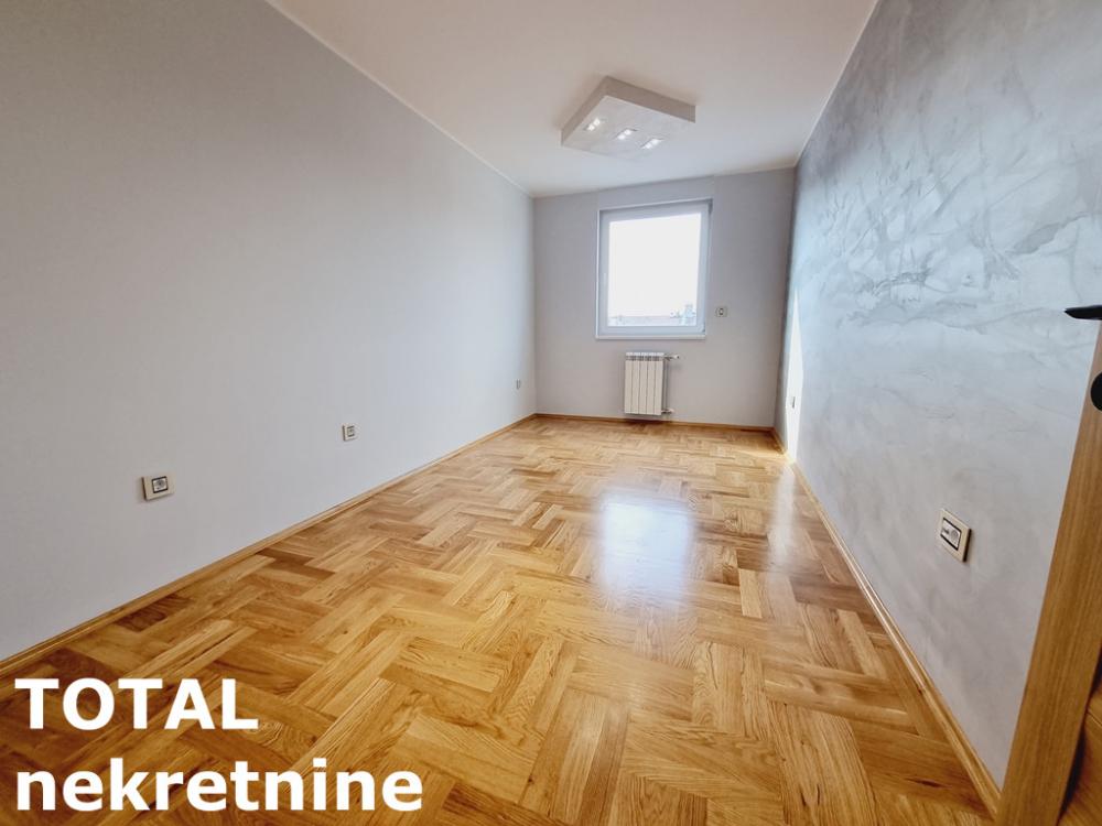 Slika 8 - Stan,NOVI SAD,TELEP,kv: 72.00, € 180000, ID: 1101783