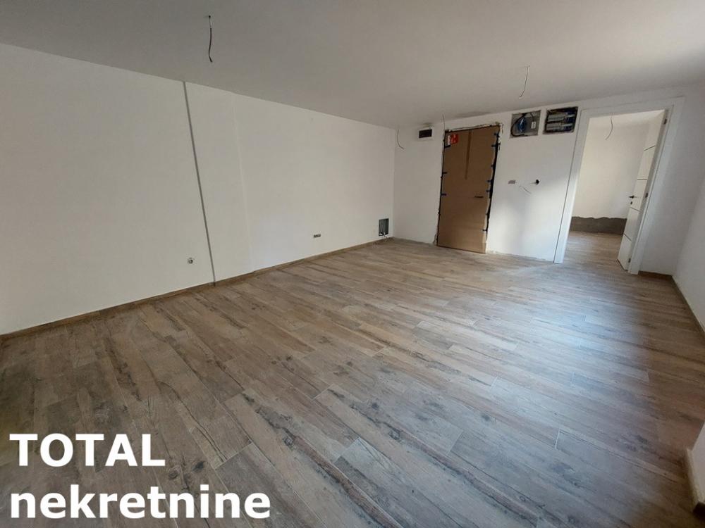 Slika 6 - Stan,NOVI SAD,TELEP,kv: 51.00, € 114750, ID: 1100574