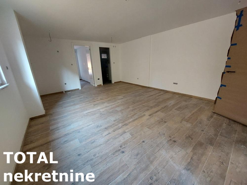 Slika 2 - Stan,NOVI SAD,TELEP,kv: 51.00, € 114750, ID: 1100574