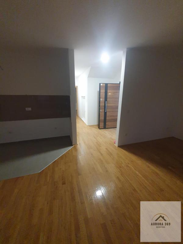 Slika 5 - MIŠELUK, PETROVARADIN, NOVI SAD. NOV, USELJIV, DVOIPOSOBAN 58m2