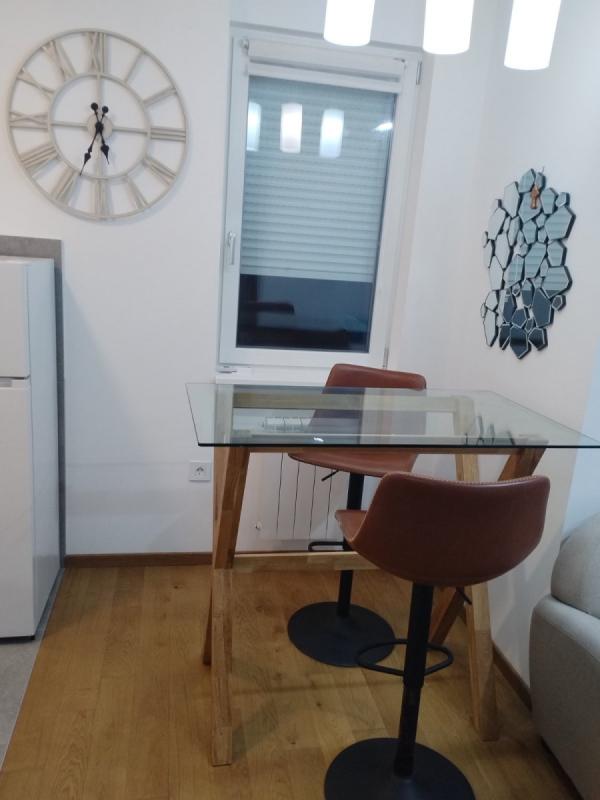Slika 11 - Stan,NOVI SAD,ADAMOVIĆEVO NASELJE,kv: 29.00, € 106450, ID: 1058187