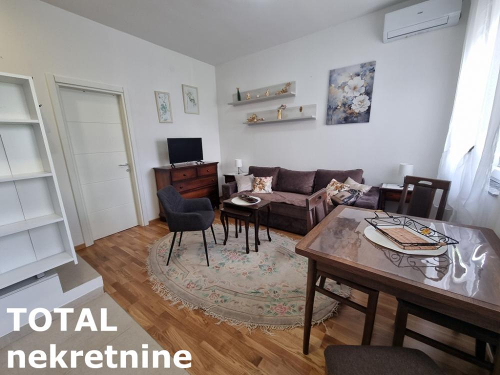 Slika 2 - Stan,PETROVARADIN,SADOVI,kv: 31.00, € 62000, ID: 1101734