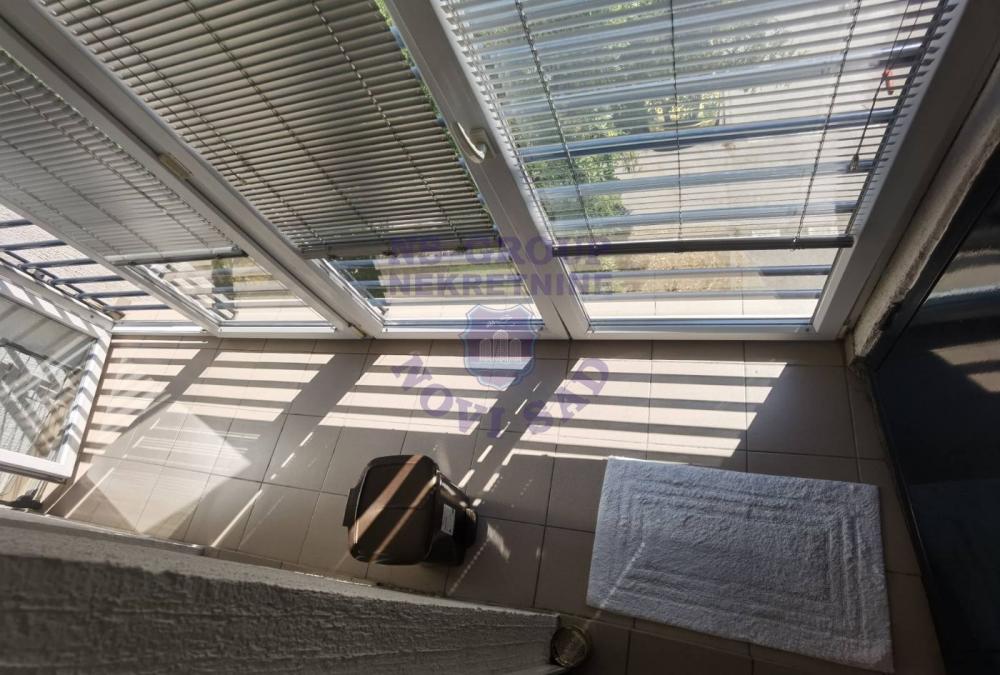 Slika 5 - Veoma komforan dvosoban stan, kompletno opremljen!