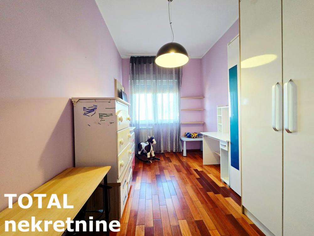 Slika 7 - Stan,NOVI SAD,BULEVAR EVROPE,kv: 67.00, € 185000, ID: 1101782