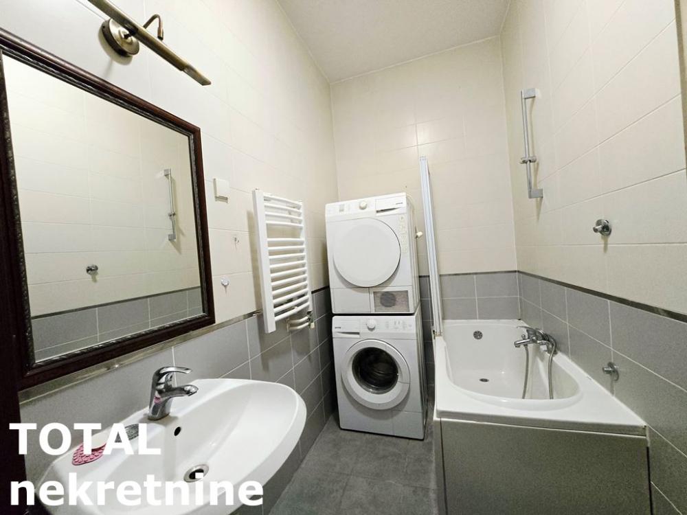 Slika 10 - Stan,NOVI SAD,BULEVAR EVROPE,kv: 67.00, € 185000, ID: 1101782