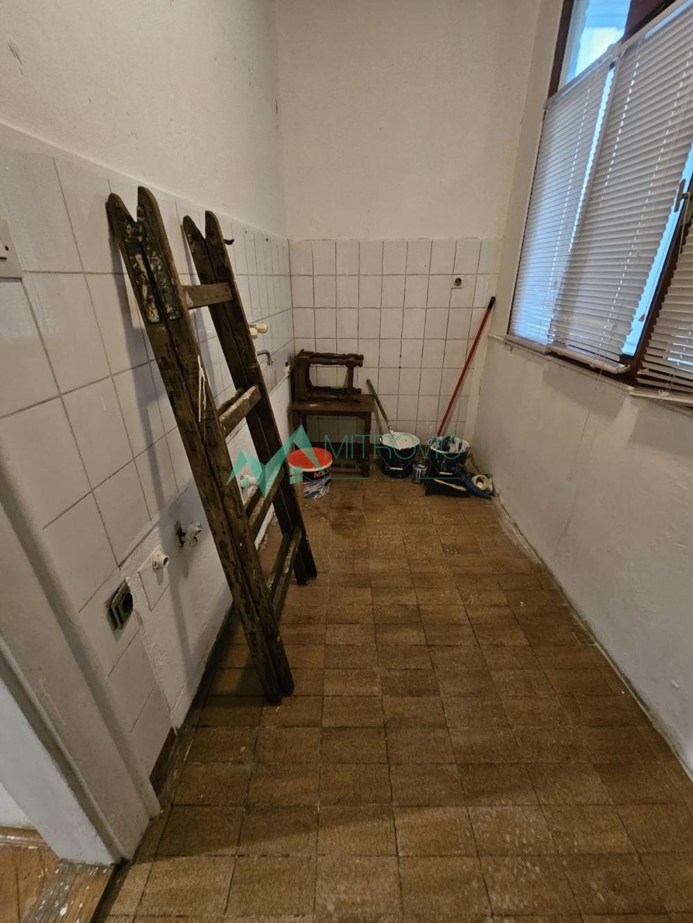 Slika 9 - Retko u ponudi,manji stan sa visokim plafonima,Kej-centar,odlična investicija !