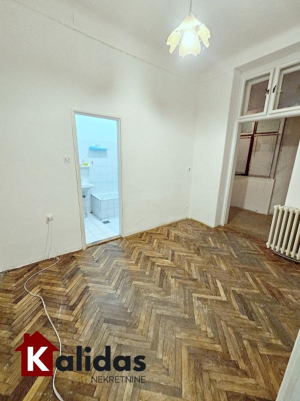 Slika 1 - Stan,NOVI SAD,CENTAR,kv: 21, € 75190, ID: 1008311