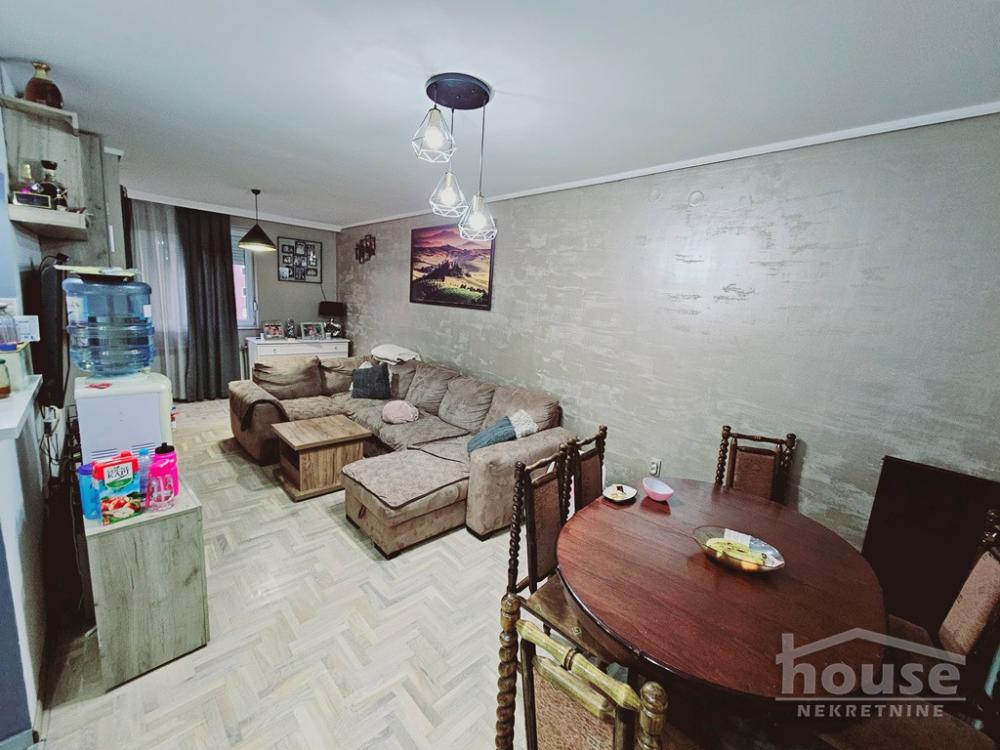 Slika 3 - Stan,NOVI SAD,NOVA DETELINARA,kv: 67.00, € 140700, ID: 1062726