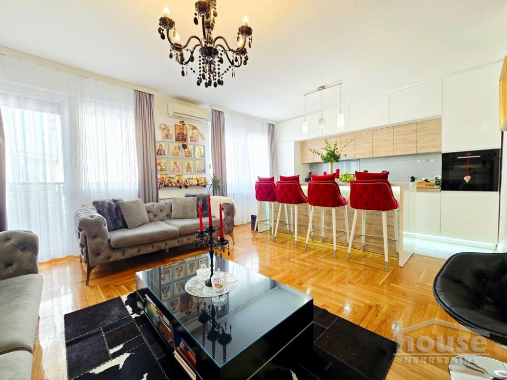 Slika 5 - Stan,NOVI SAD,BULEVAR EVROPE,kv: 79.00, € 180000, ID: 1064925