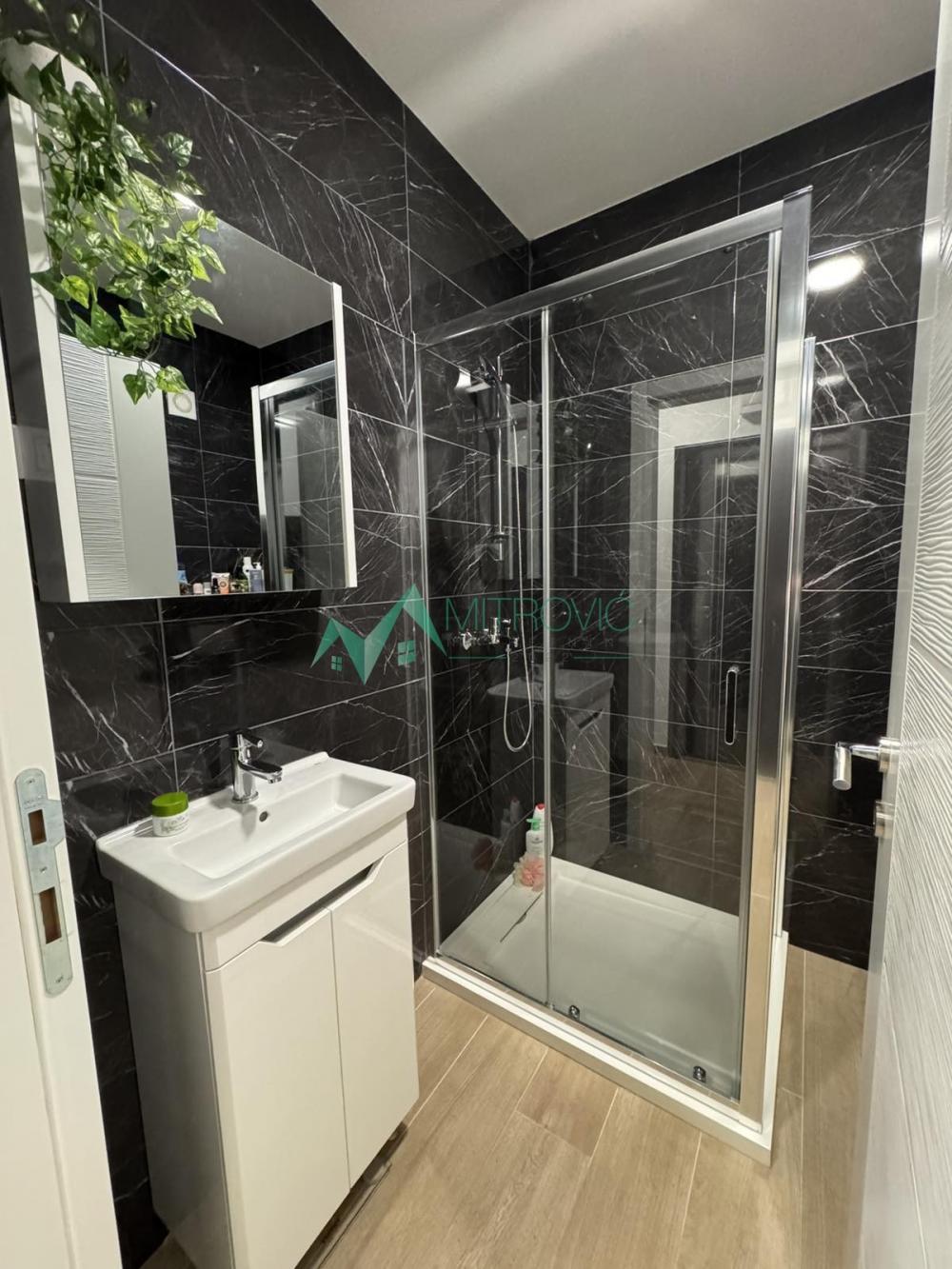 Slika 8 - Adice, 35m2, odmah useljiv! 