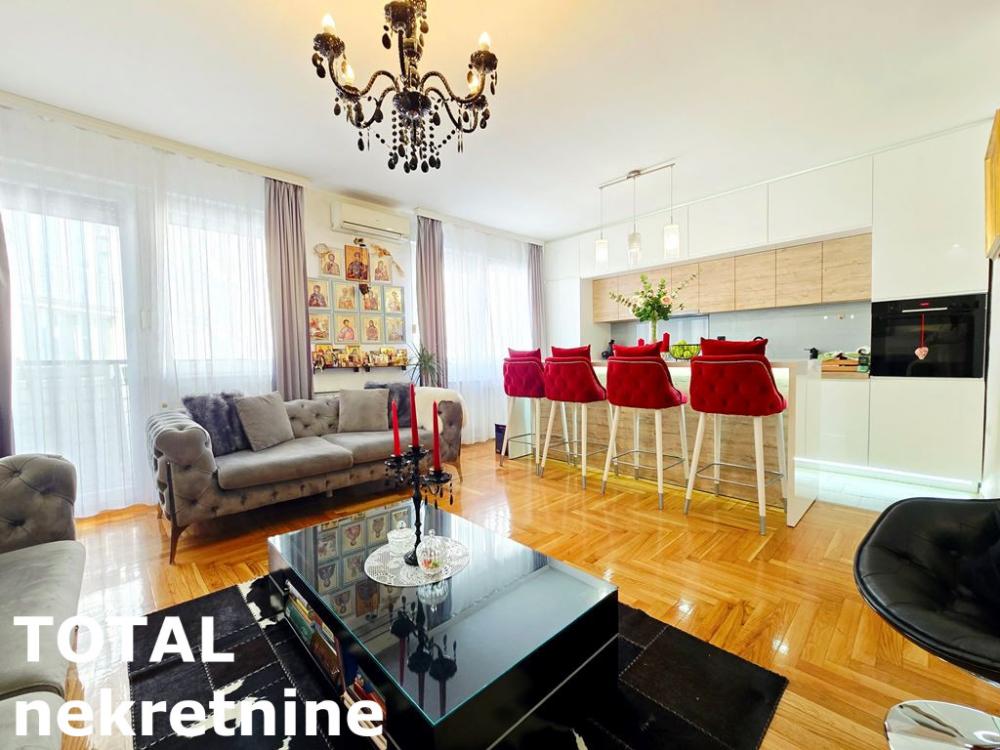 Slika 6 - Stan,NOVI SAD,BULEVAR EVROPE,kv: 79.00, € 180000, ID: 1101773