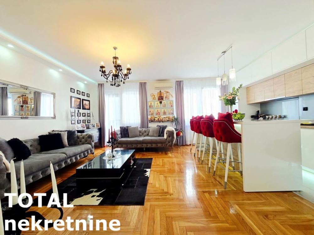 Slika 10 - Stan,NOVI SAD,BULEVAR EVROPE,kv: 79.00, € 180000, ID: 1101773