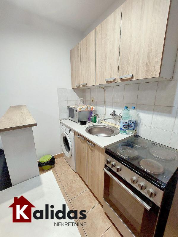 Slika 5 - Stan,NOVI SAD,BULEVAR,kv: 26, € 87550, ID: 1008312