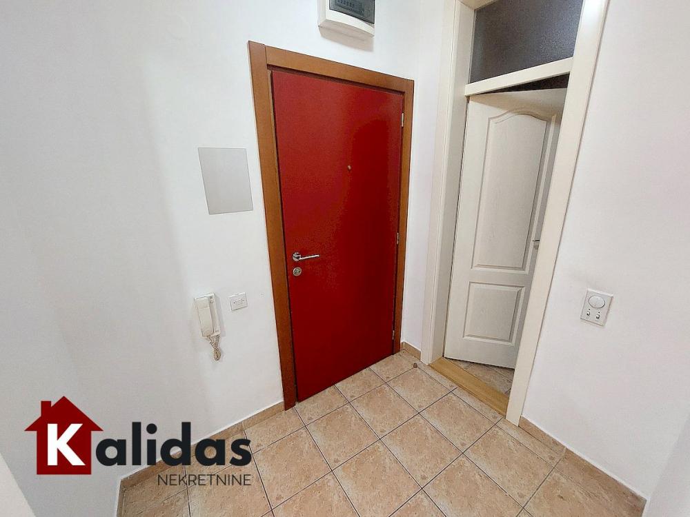 Slika 11 - Stan,NOVI SAD,BULEVAR,kv: 53, € 169200, ID: 1008305