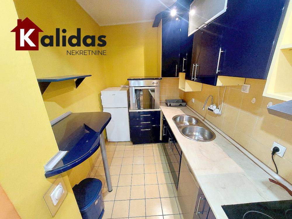 Slika 10 - Stan,NOVI SAD,BULEVAR,kv: 53, € 169200, ID: 1008305