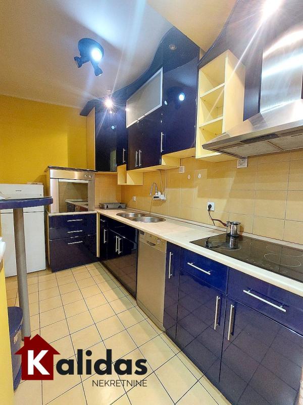 Slika 9 - Stan,NOVI SAD,BULEVAR,kv: 53, € 169200, ID: 1008305