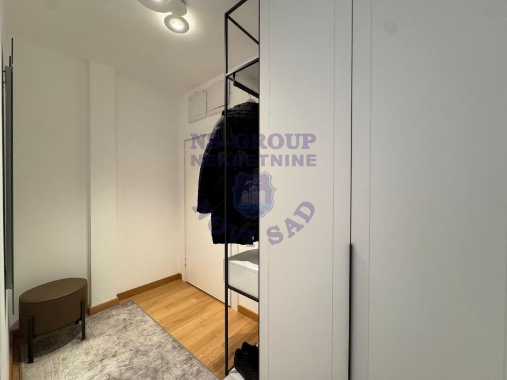 Slika 4 - Trosoban, 64m2, Bulevar oslobođenja Novi Sad