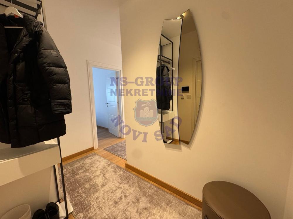 Slika 6 - Trosoban, 64m2, Bulevar oslobođenja Novi Sad