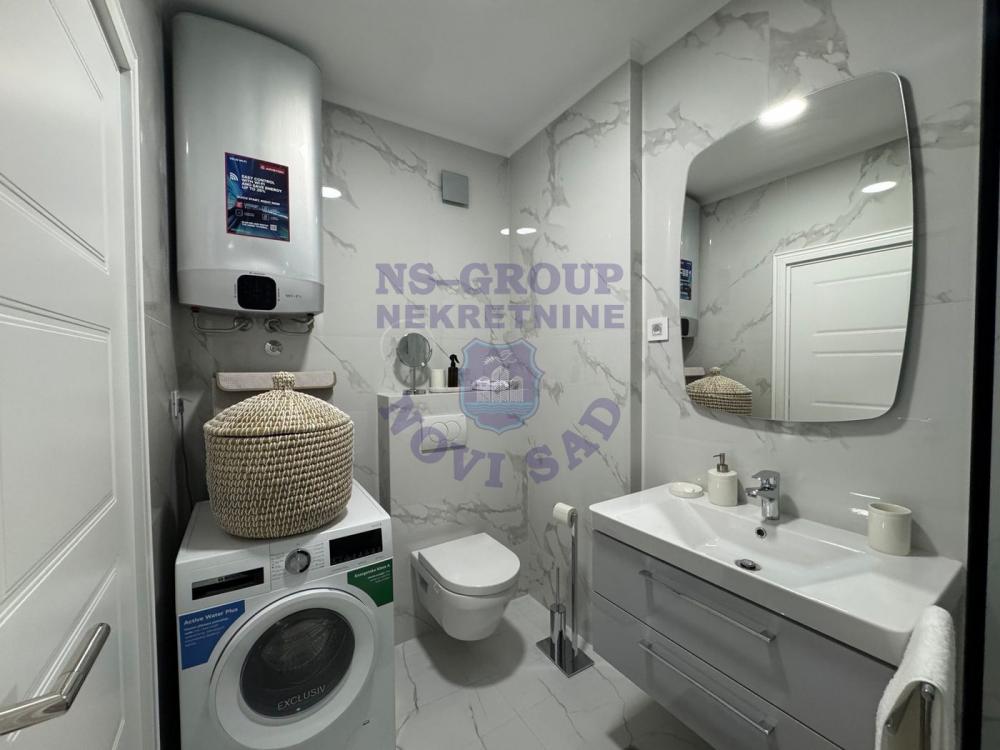 Slika 11 - Trosoban, 64m2, Bulevar oslobođenja Novi Sad