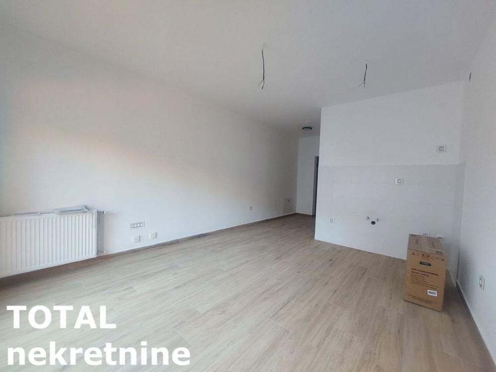 Slika 3 - Stan,NOVI SAD,CENTAR,kv: 24.00, € 103000, ID: 1101803