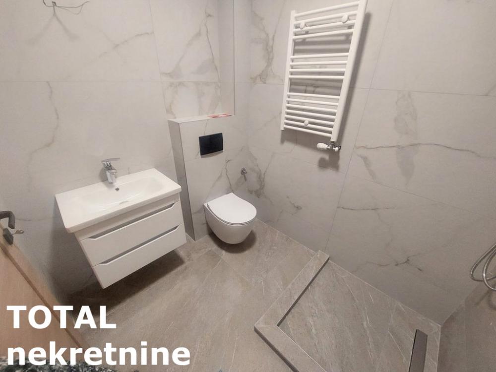 Slika 5 - Stan,NOVI SAD,CENTAR,kv: 24.00, € 103000, ID: 1101803