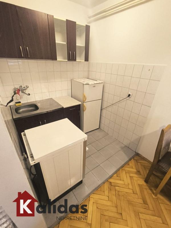 Slika 4 - Stan,NOVI SAD,GRBAVICA,kv: 27, € 73100, ID: 1008294