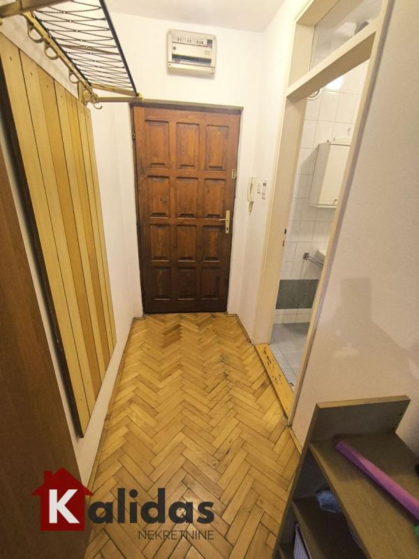 Slika 2 - Stan,NOVI SAD,GRBAVICA,kv: 27, € 73100, ID: 1008294