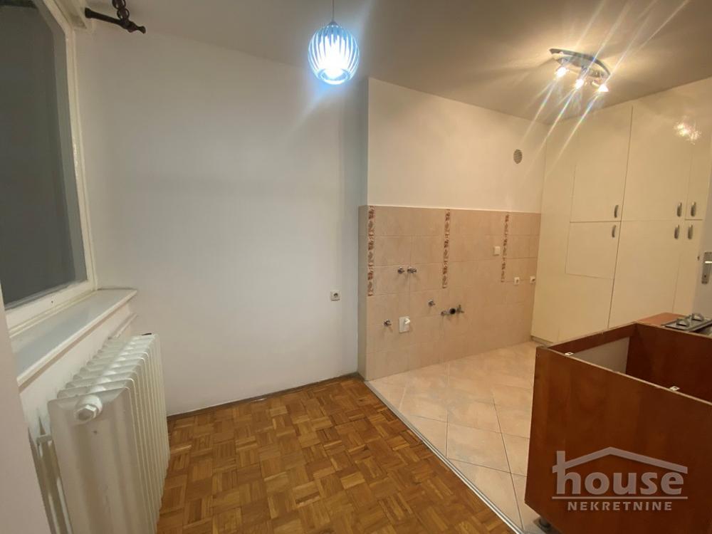 Slika 11 - Stan,NOVI SAD,LIMAN 3,kv: 52.00, € 165000, ID: 1064930