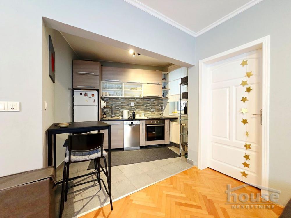 Slika 6 - Stan,NOVI SAD,CENTAR,kv: 43.00, € 134200, ID: 1064953