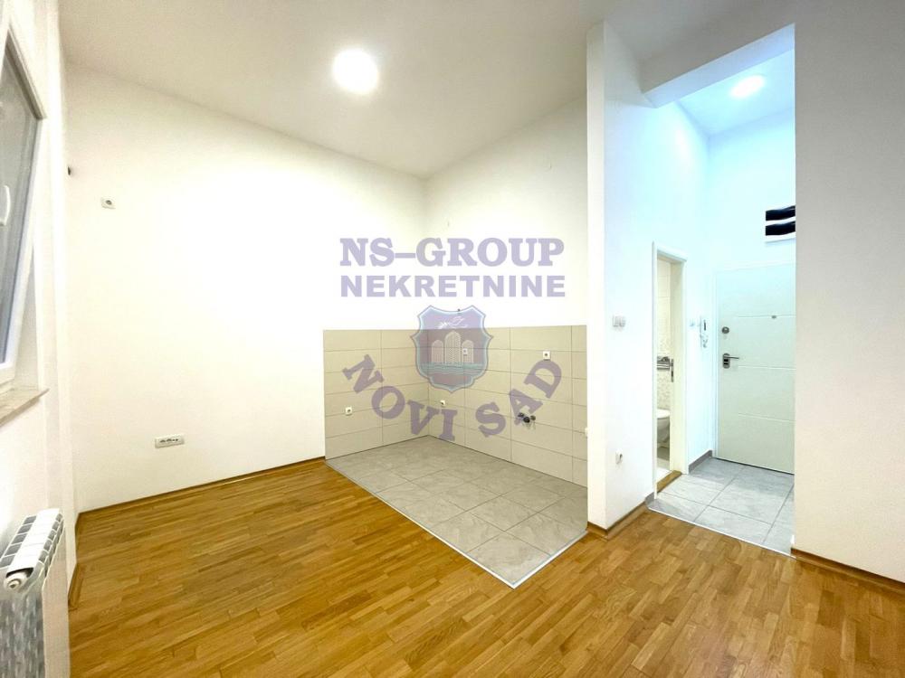 Slika 2 - Odlična garsonjera u širem centru Novog Sada