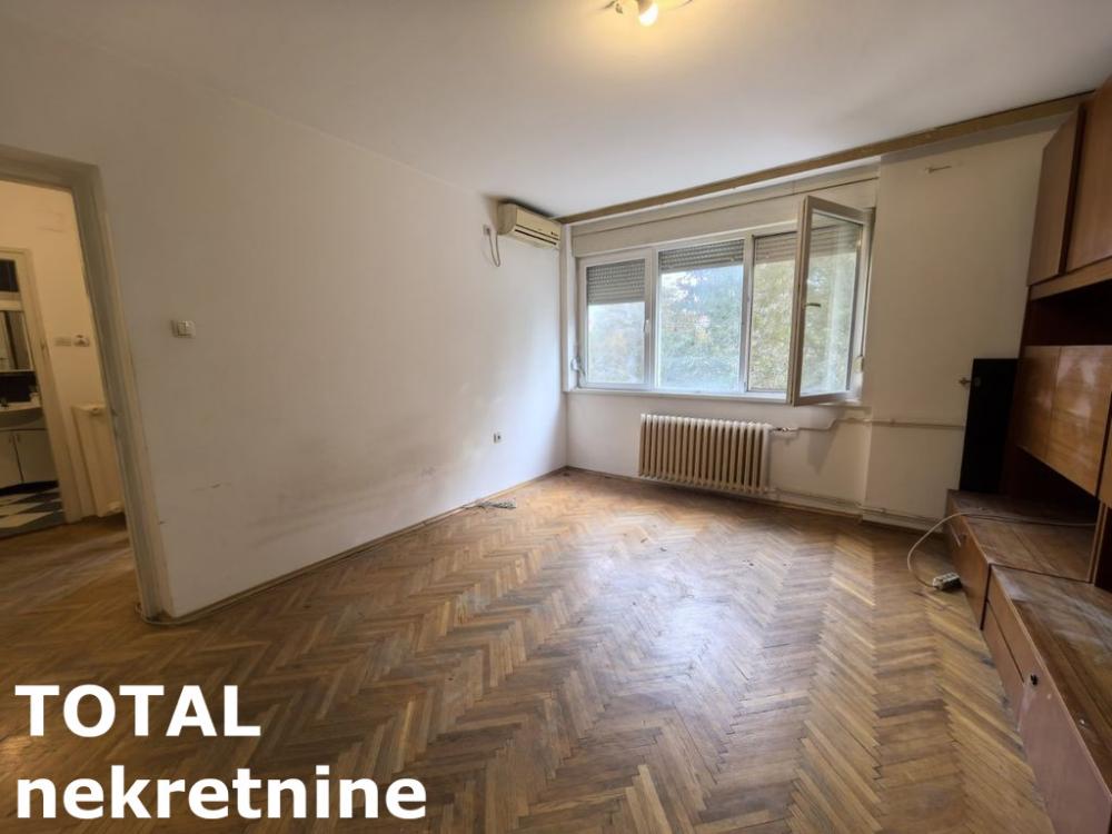 Slika 1 - Stan,NOVI SAD,CENTAR,kv: 38.00, € 111240, ID: 1101802