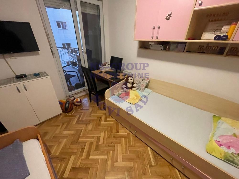 Slika 5 - Lep dvoiposoban stan na Grbavici