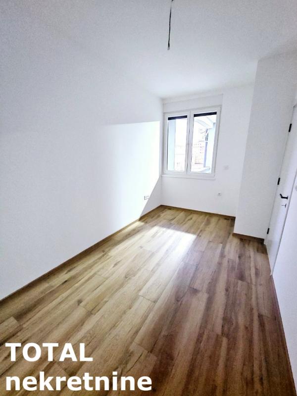 Slika 5 - Stan,NOVI SAD,TELEP,kv: 42.00, € 129000, ID: 1101788