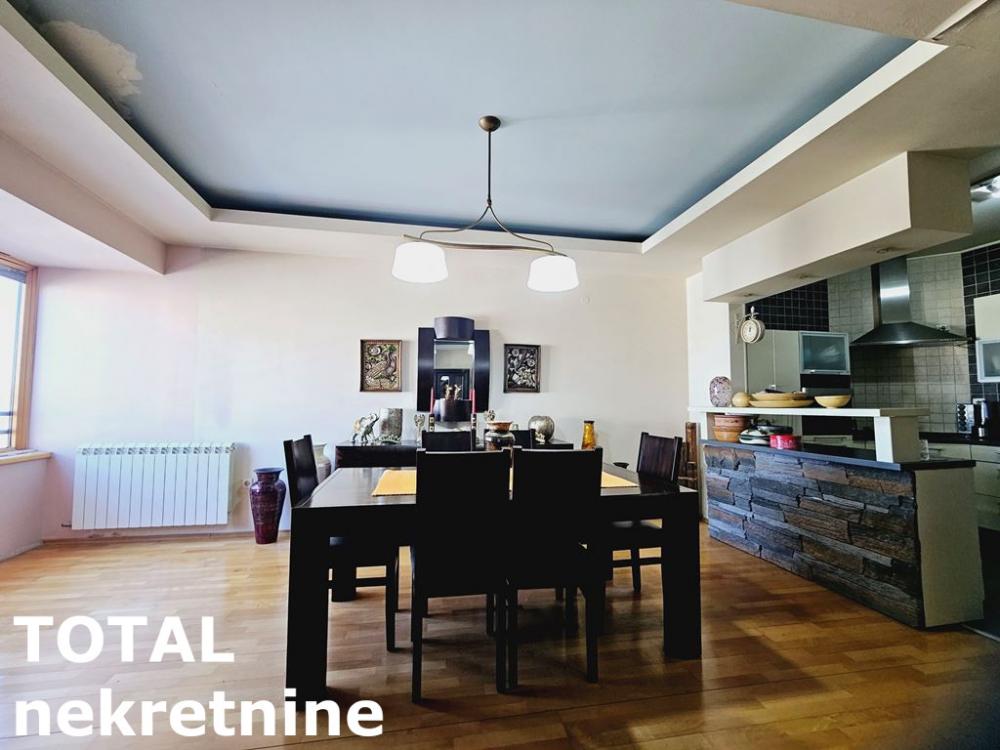 Slika 4 - Stan,NOVI SAD,BULEVAR,kv: 134.00, € 299000, ID: 1097699