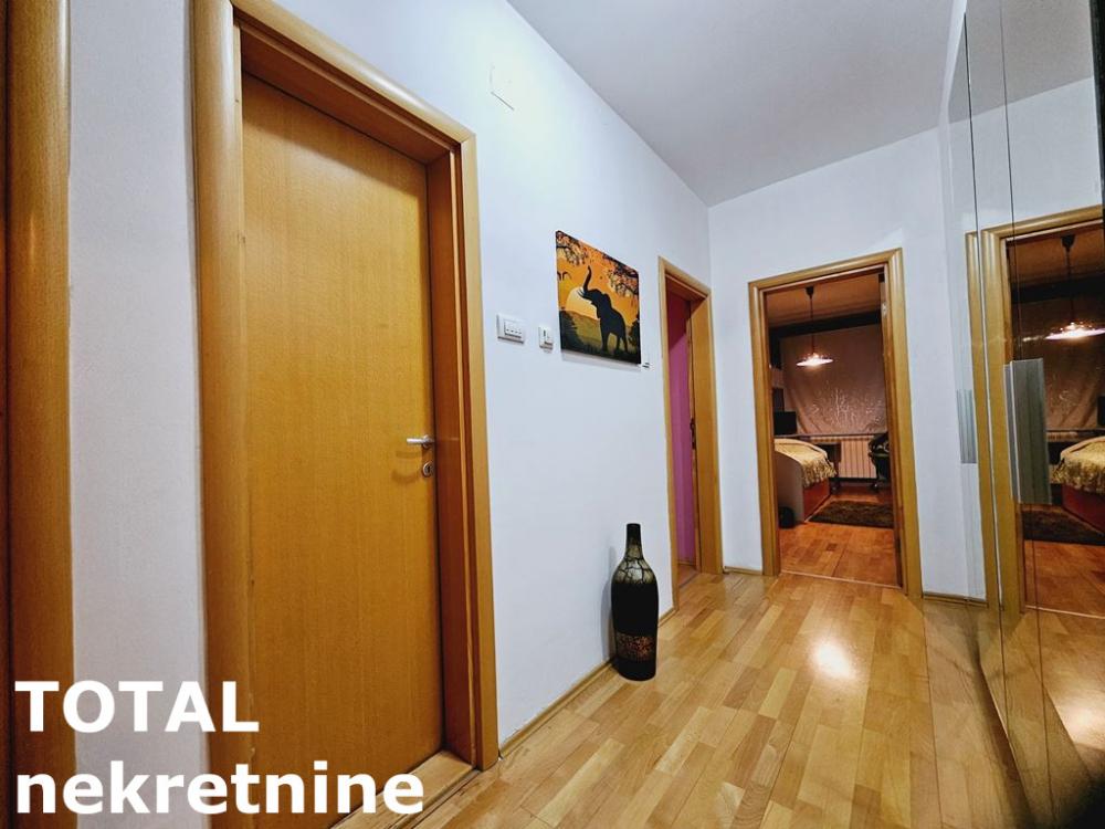 Slika 9 - Stan,NOVI SAD,BULEVAR,kv: 134.00, € 299000, ID: 1097699