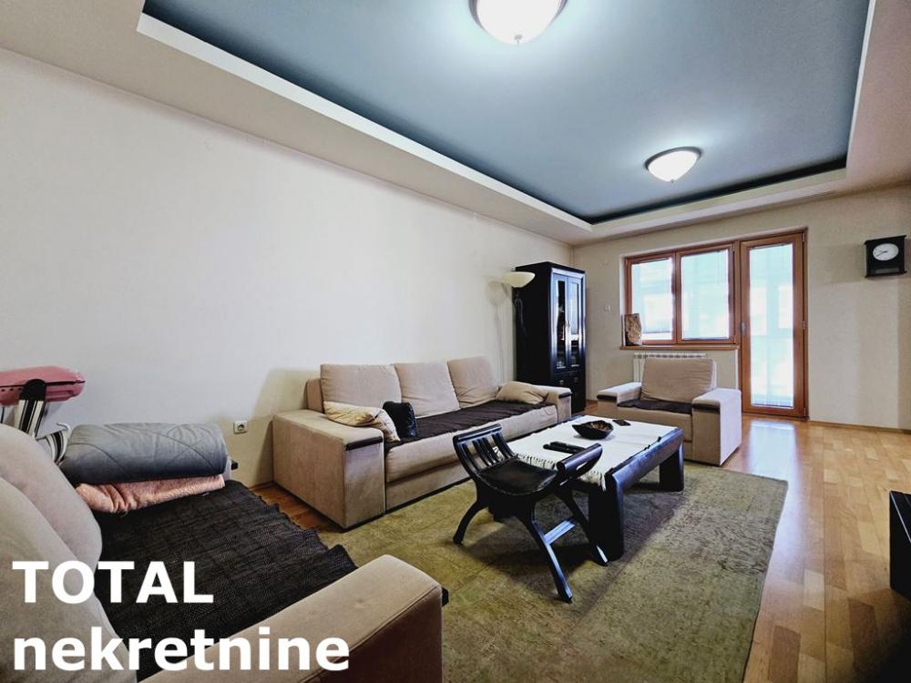 Slika 1 - Stan,NOVI SAD,BULEVAR,kv: 134.00, € 299000, ID: 1097699