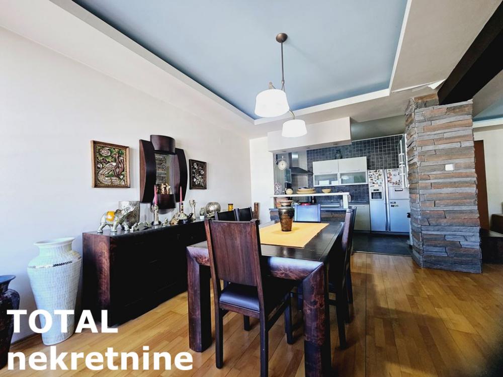 Slika 3 - Stan,NOVI SAD,BULEVAR,kv: 134.00, € 299000, ID: 1097699