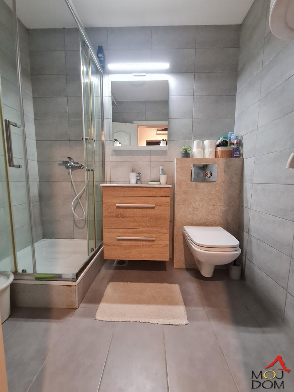 Slika 10 - Stan,NOVI SAD,PODBARA,kv: 37, € 116400, ID: 1031135