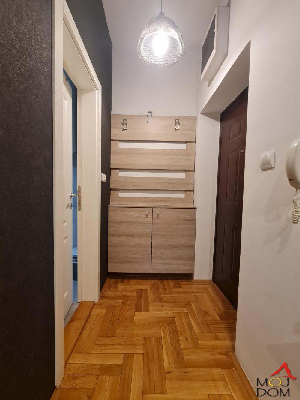 Slika 6 - Stan,NOVI SAD,PODBARA,kv: 37, € 116400, ID: 1031135