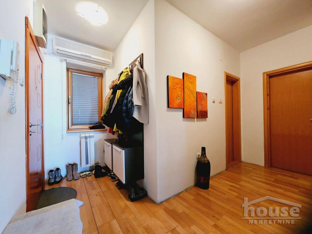 Slika 11 - Stan,NOVI SAD,BULEVAR,kv: 134.00, € 299000, ID: 1060856