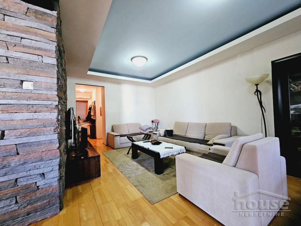 Slika 3 - Stan,NOVI SAD,BULEVAR,kv: 134.00, € 299000, ID: 1060856