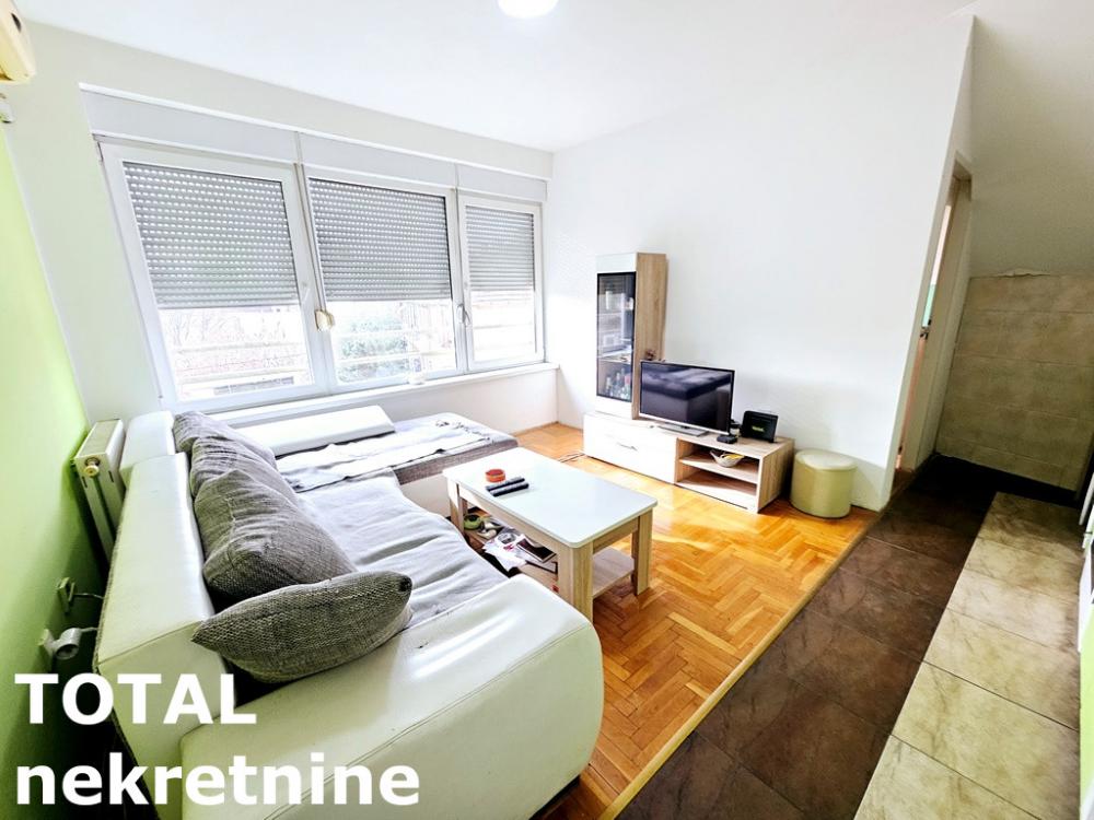 Slika 1 - Stan,NOVI SAD,BULEVAR,kv: 52.00, € 170000, ID: 1101721